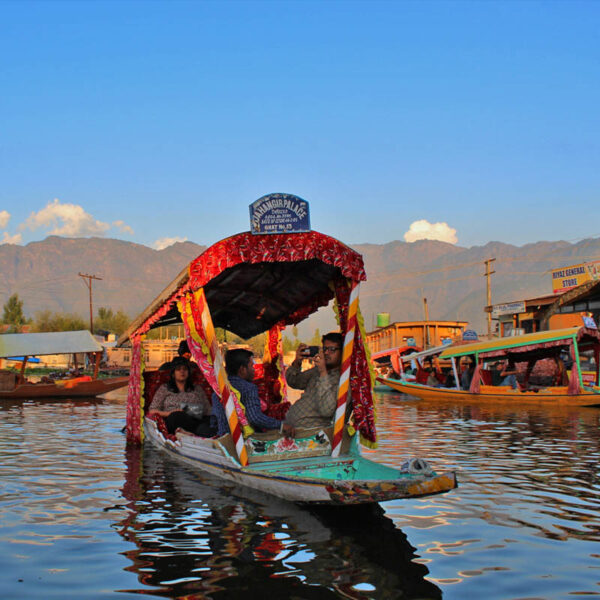 kashmir tour package SRINAGAR